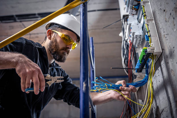 Best Local Electrician Companies  in Hawthorne, NY
